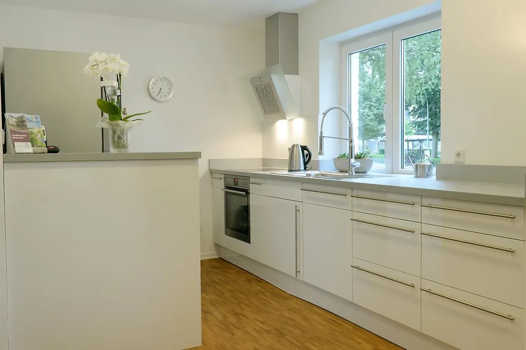 Bed & Breakfast Meerbusch 0*,  Germania